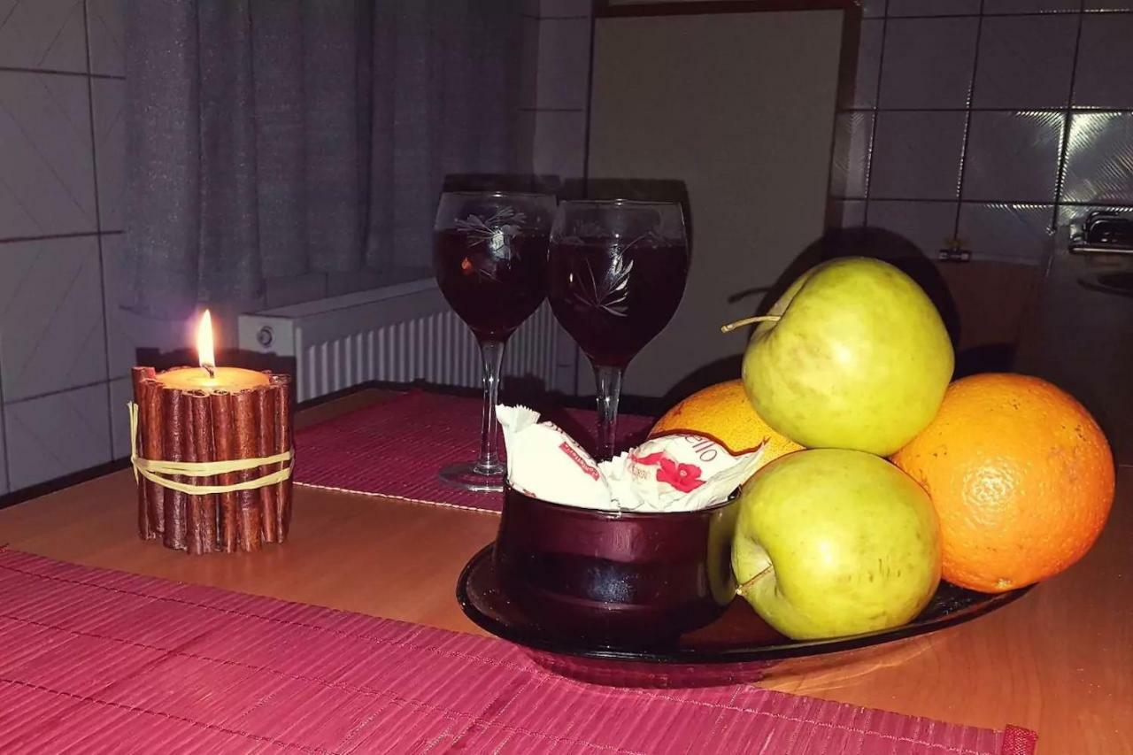 Apartemen 30 m² dengan 1 kamar tidur dan 1 kamar mandi pribadi di Calea Aradului Timisoara Bagian luar foto